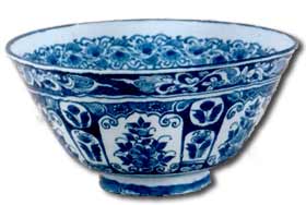 antique marks - tin glaze delft bow - english c1725