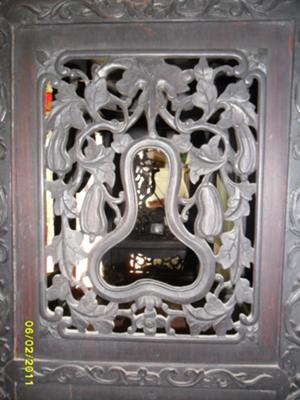 middle side panel